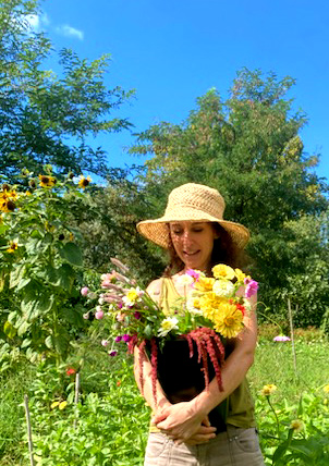 Emilie - Fleuriste bouquetière naturelle - Le Boulou
